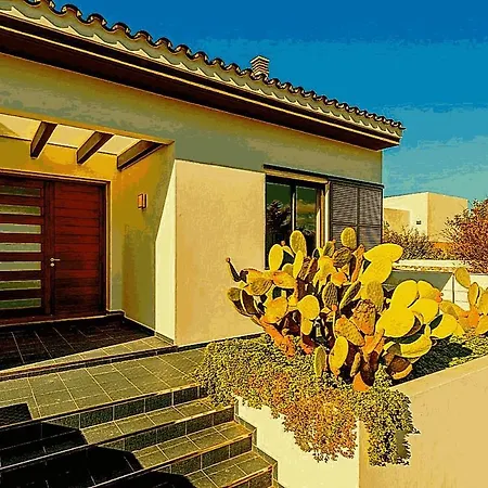 Rafa Casa Visca Buena *